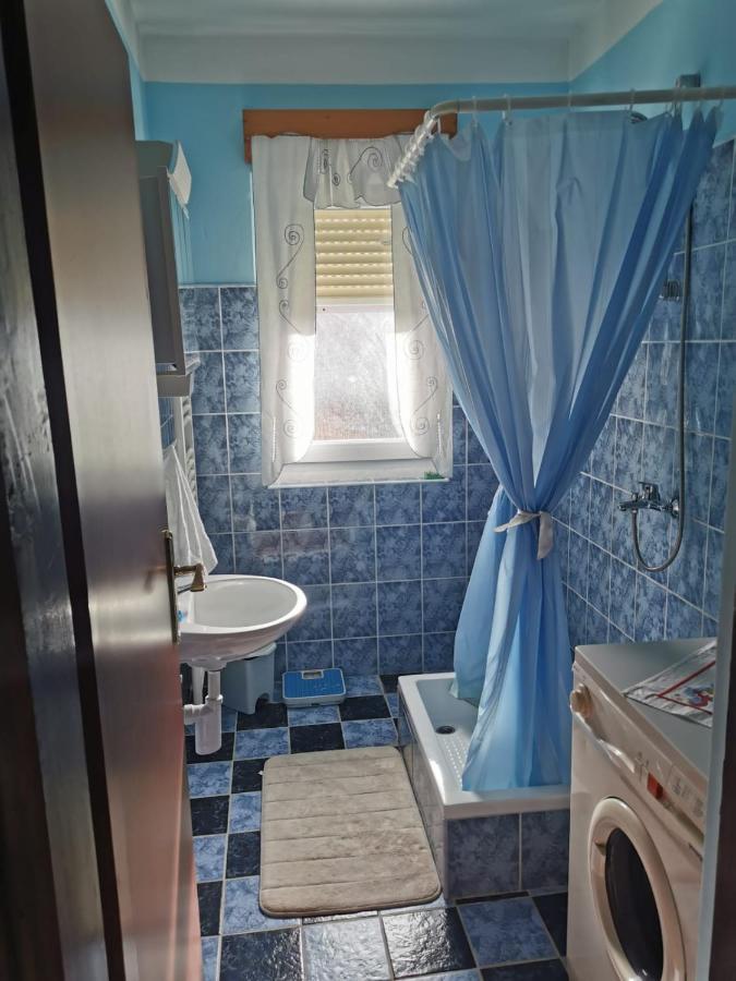 Gacka Rooms Vrhovine Eksteriør billede