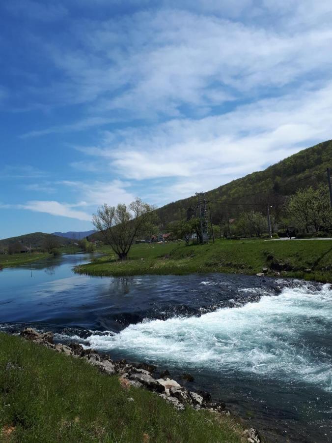 Gacka Rooms Vrhovine Eksteriør billede